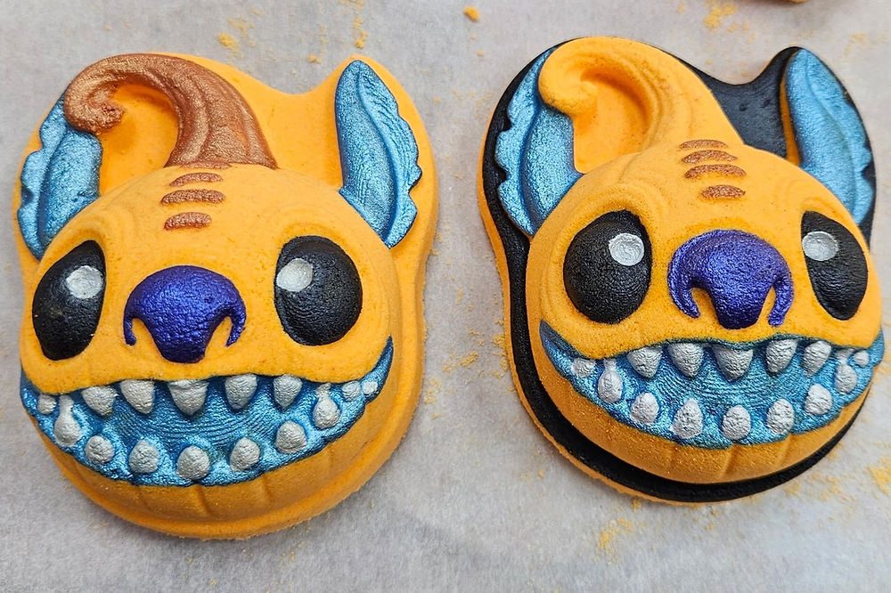 Pumpkin Stitch Bath Bomb