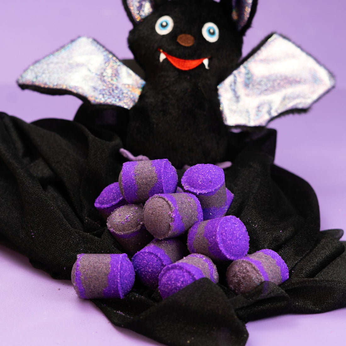 Blackcurrant & Liquorice Mini Bath Bombs