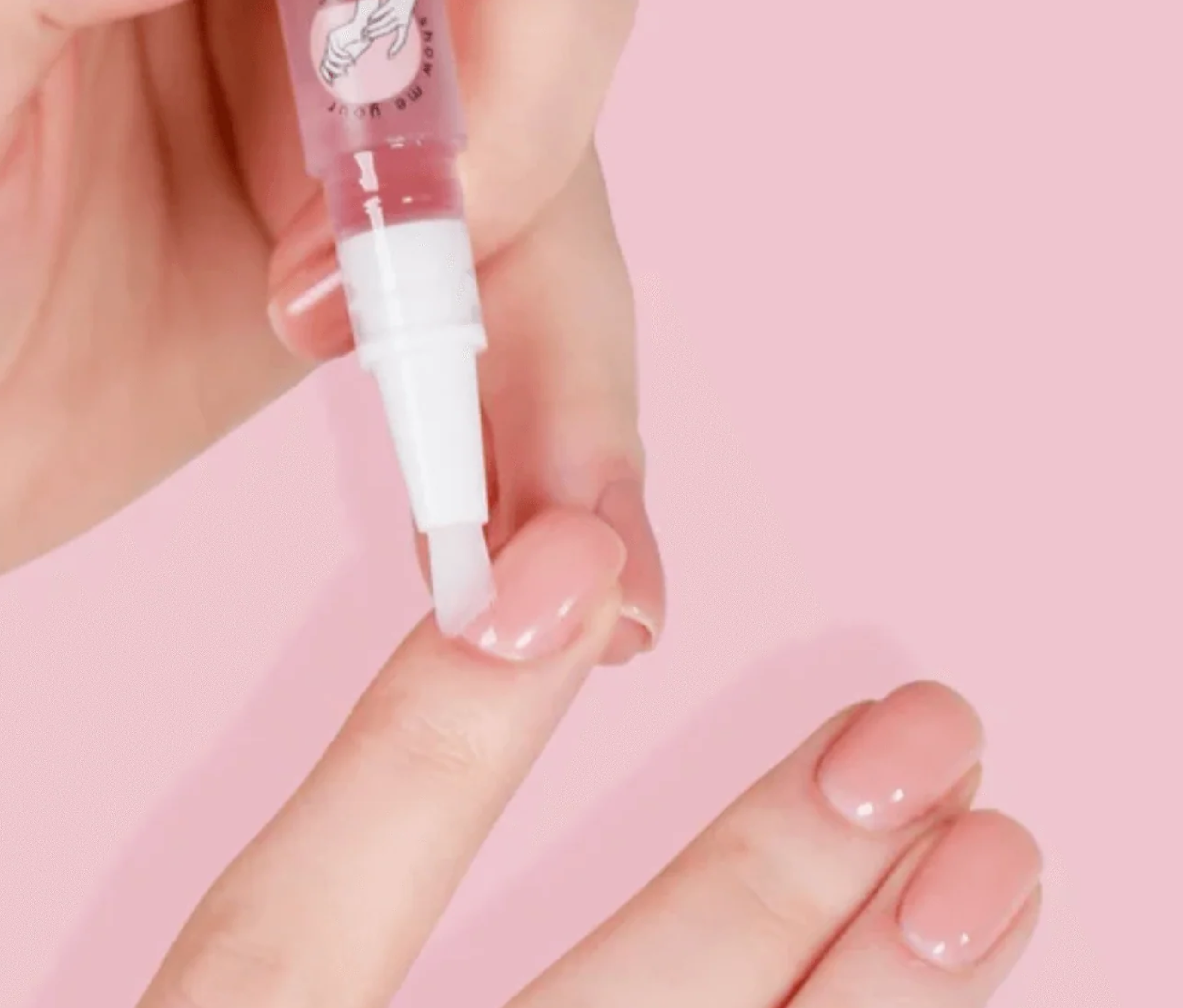 The Secret to Beautiful Nails: The Benefits of Using Cuticle Oil