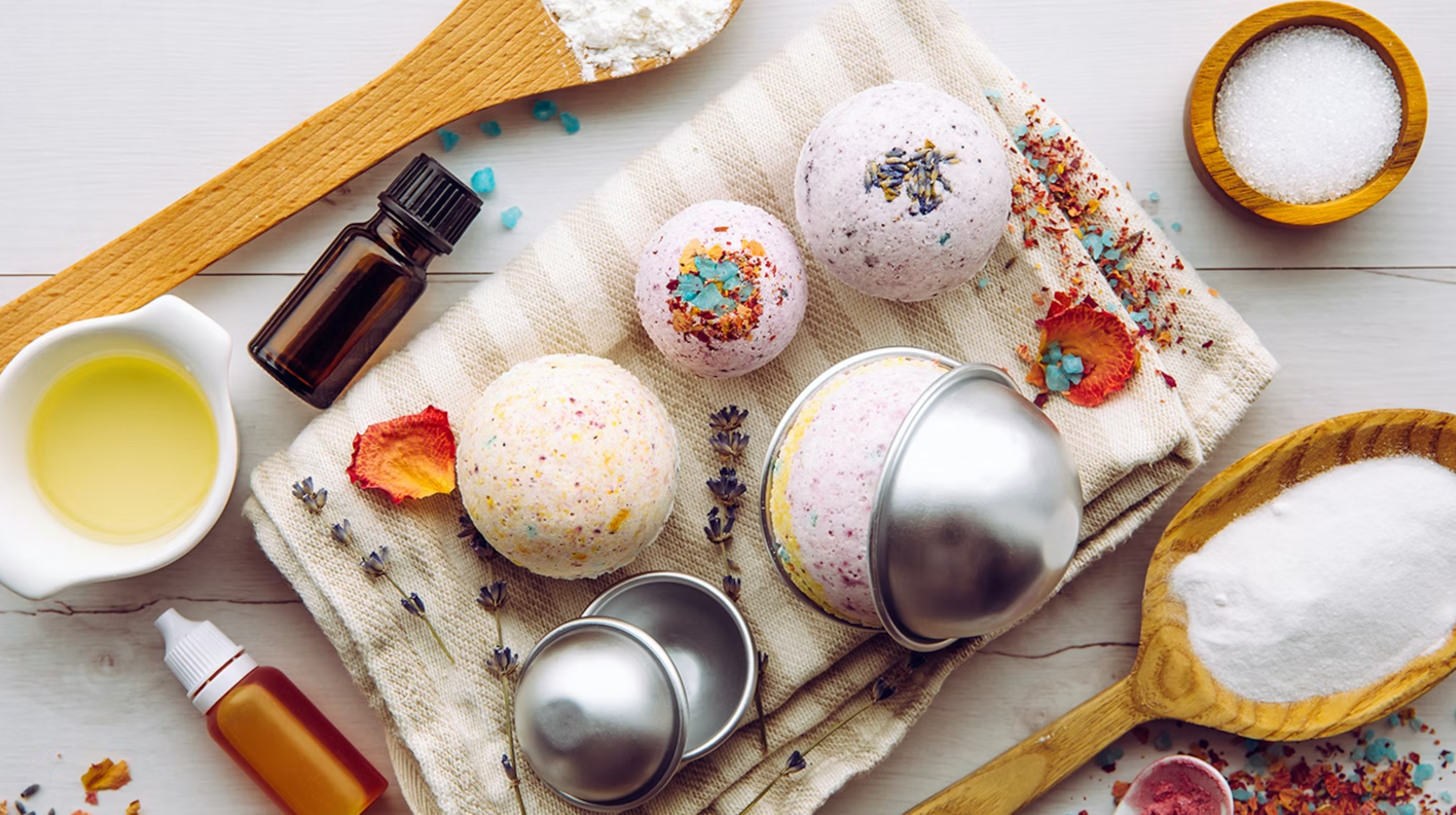 Bath Bomb Additives: Which Ones Are Right for You?