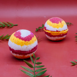 Myrrh & Tonka Bath Bomb