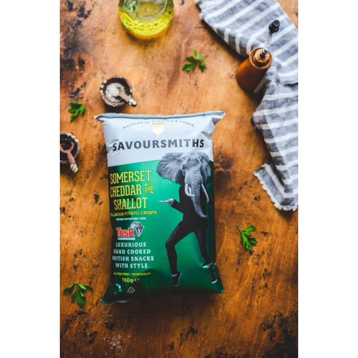 Somerset cheddar &amp; shallot Flavour Potato Crisps